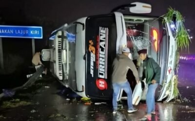 Diduga Aquaplaning, Bus Terguling di Tol Pemalang–Batang: 3 Orang Meninggal