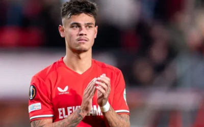 Cedera ACL, Mees Hilgers Absen Lama dan Masa Depannya di FC Twente Terancam