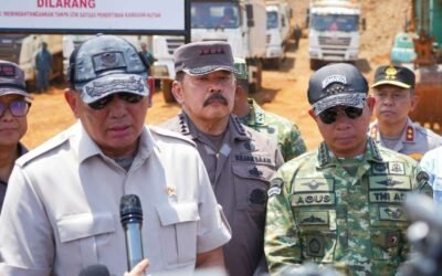 Menhan Sjafrie dan Panglima TNI Tinjau Penertiban Tambang Ilegal di Morowali