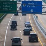 Heboh! Bocah-Bocah Setop Mobil di Tol Batang-Semarang, Bikin Panik Pengendara
